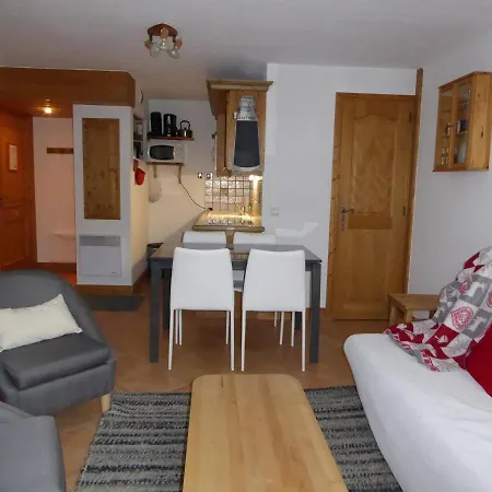 Rez-de-jardin Cosy Avec 3 Pieces, Proche Pistes Et Centre De - Fr-1-464-55 Apartment Pralognan-la-Vanoise